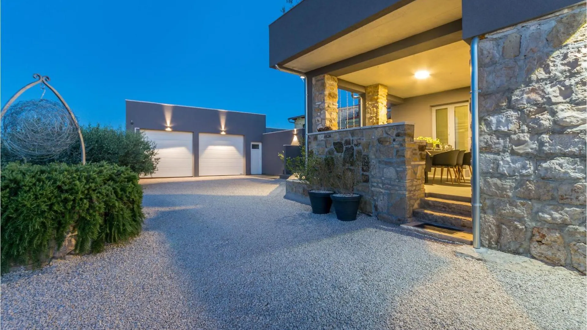Holiday home 3 Bedroom Gorgeous Home In Zagrad Nadin